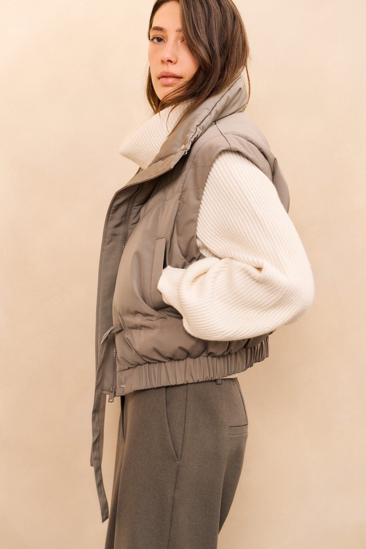 YAYACROPPED Nylon Jacket/Vest Taupe Grey