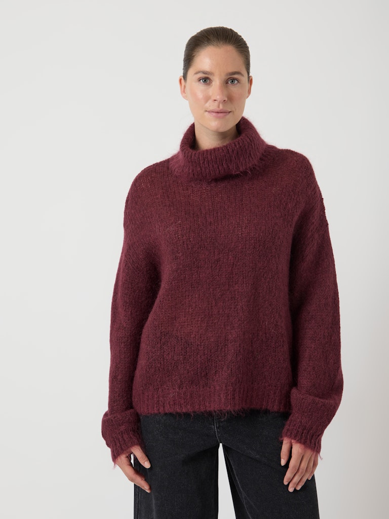 YASLAMBI Knit Rollneck Pullover