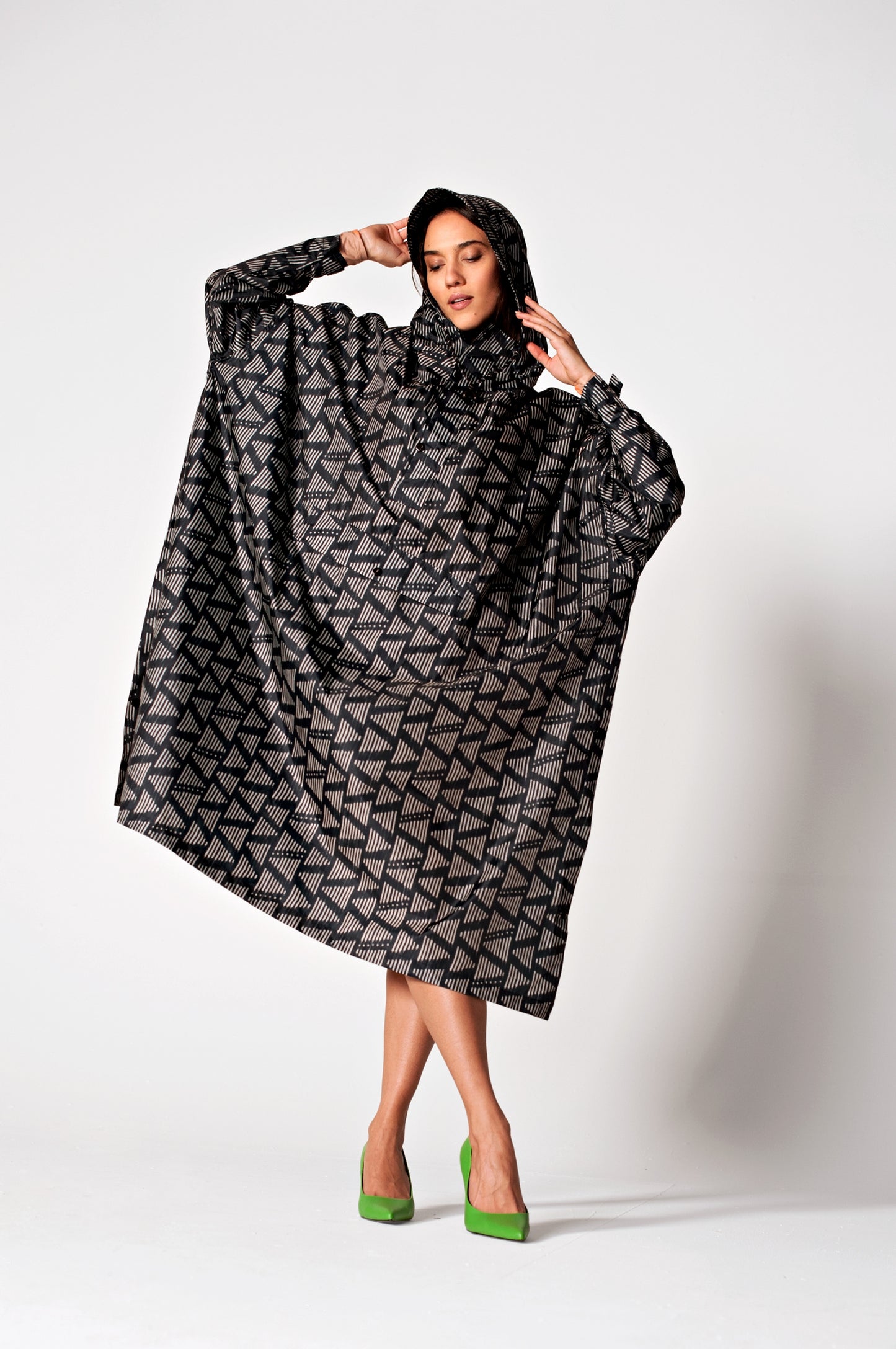 Rain Poncho Moa