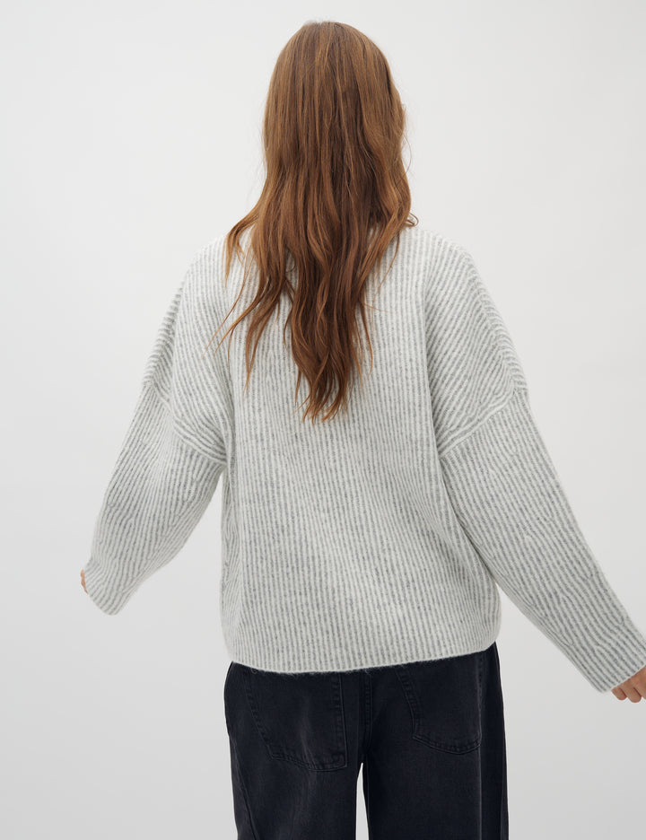 MBYMGILLIAN Contrast Light Grey