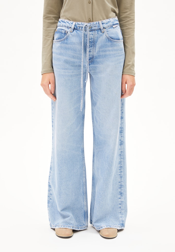 AAASTRAEAAS Mid Maist Jeans