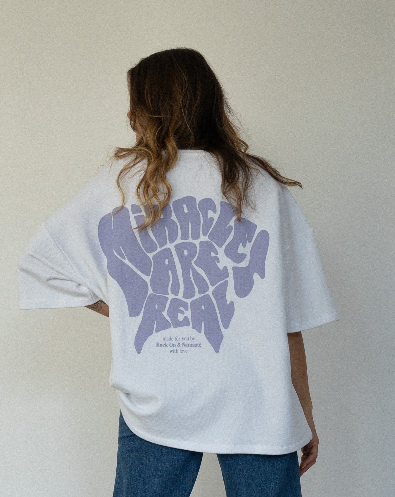 MIRACLES ARE REAL Oversized T-Shirt