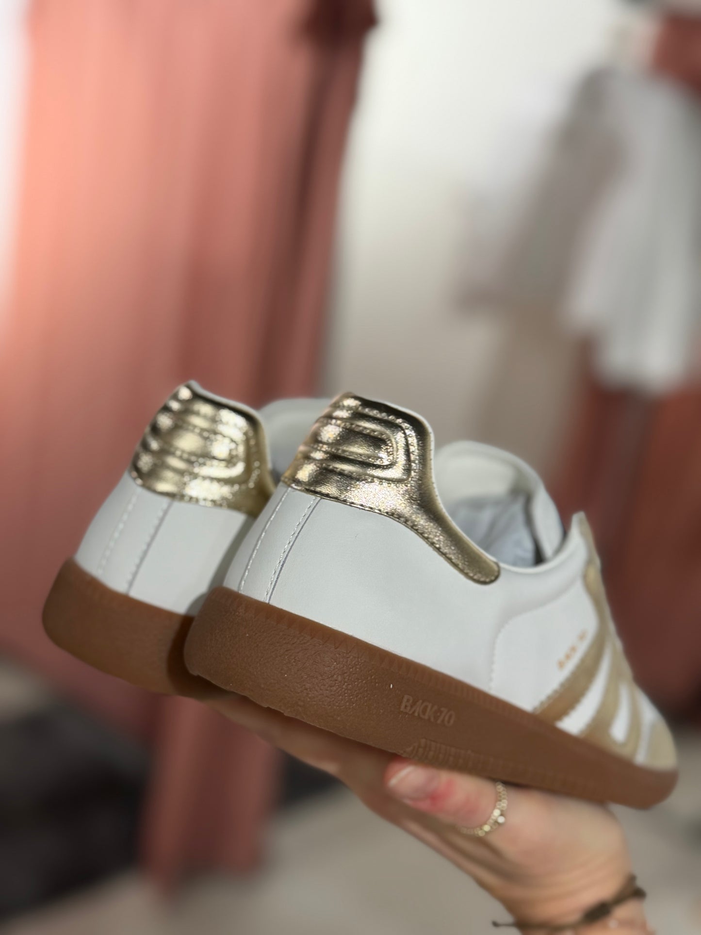 BACK70CLOUD Metallic Gold