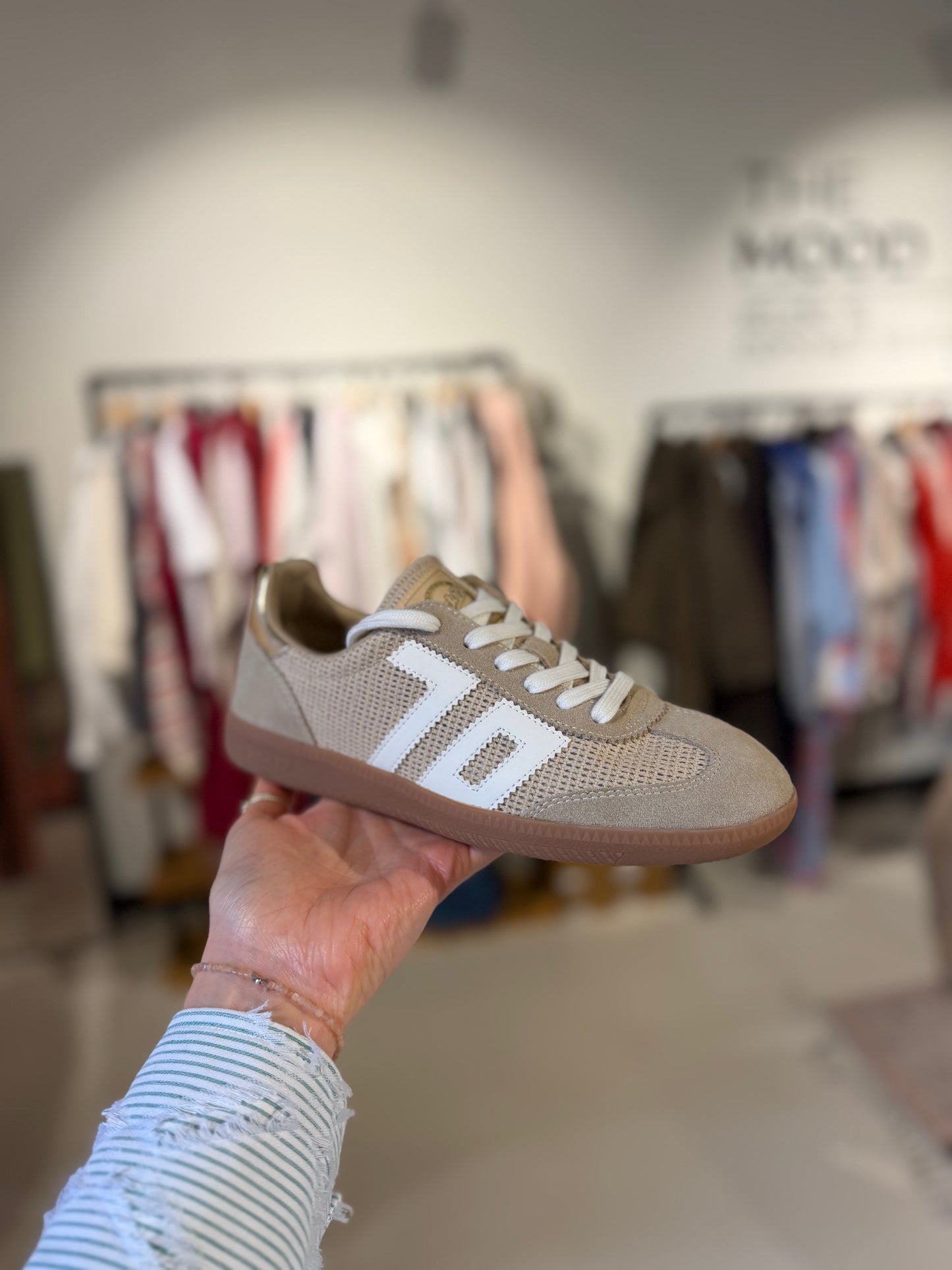 BACK70GHOST IUTA Beige