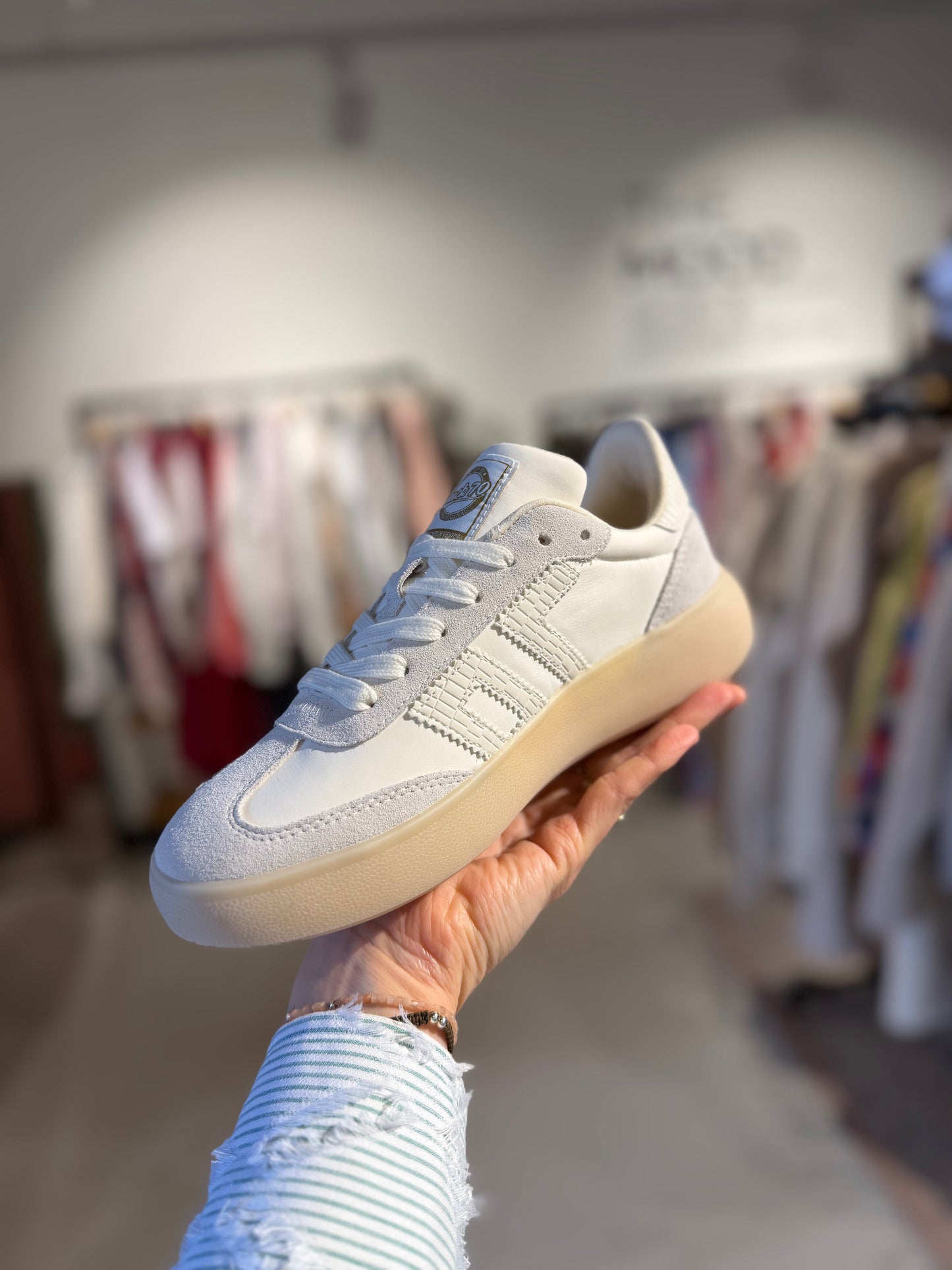 BACK70BROOKLYN Nylonge Sponge White