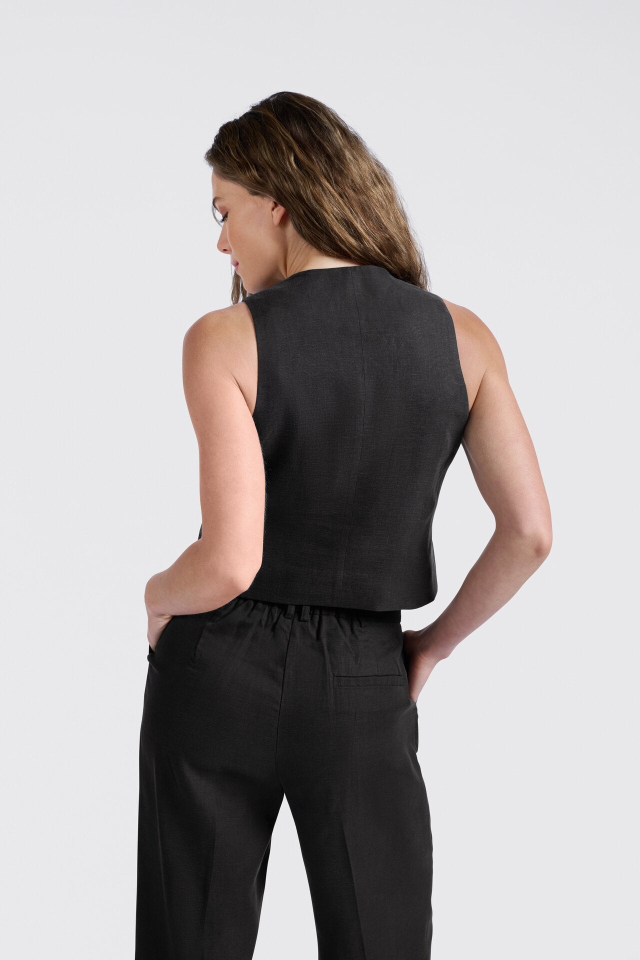 YAYALINEN Vest Washed Black
