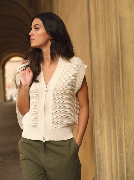 YAYASLEEVELESS Mesh Cardigan